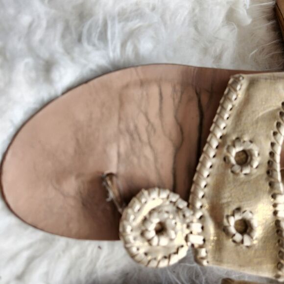 Jack Roger's gold sandals - Picture 7 of 7